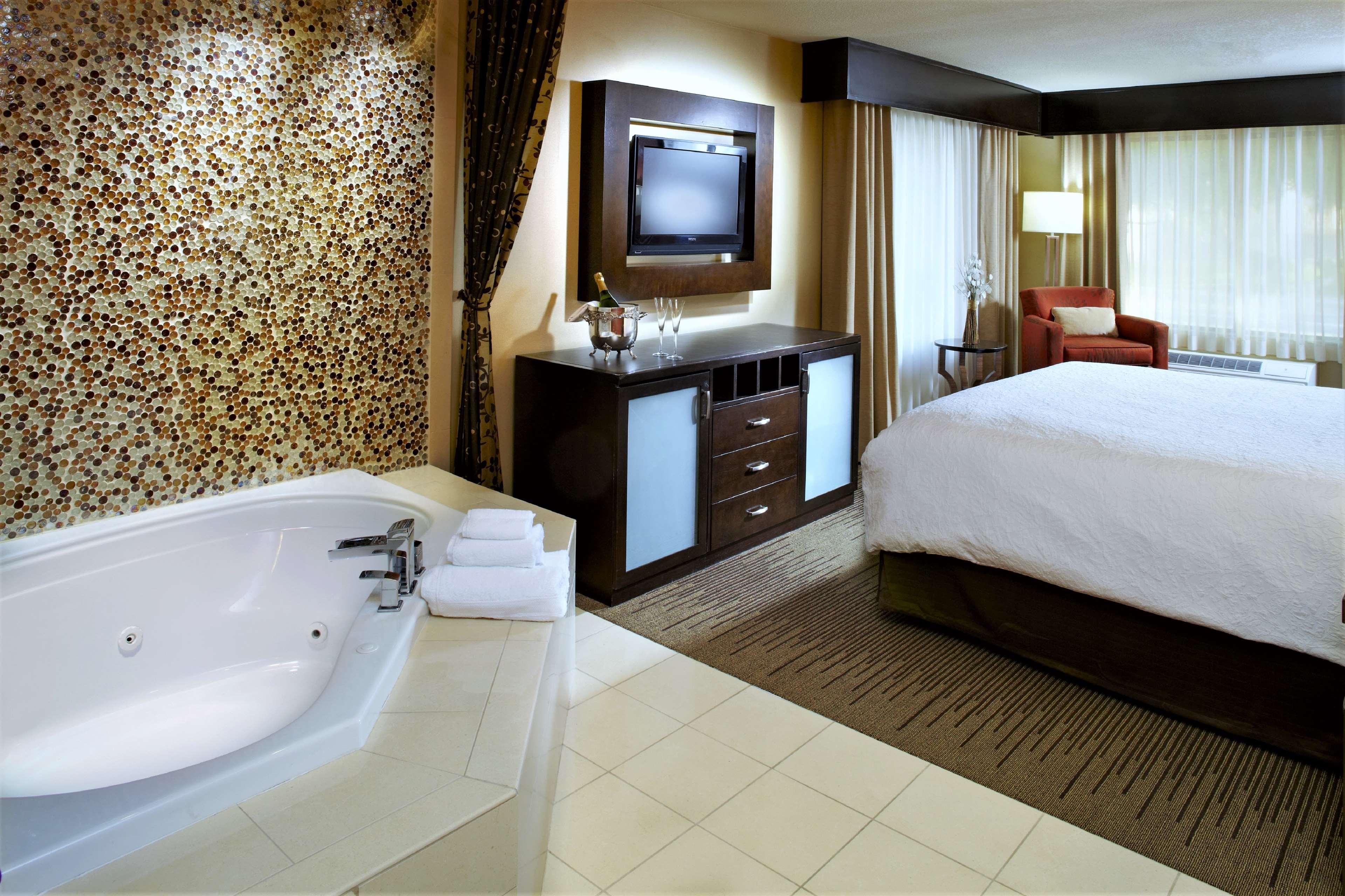Hampton - Biltmore Hotel
